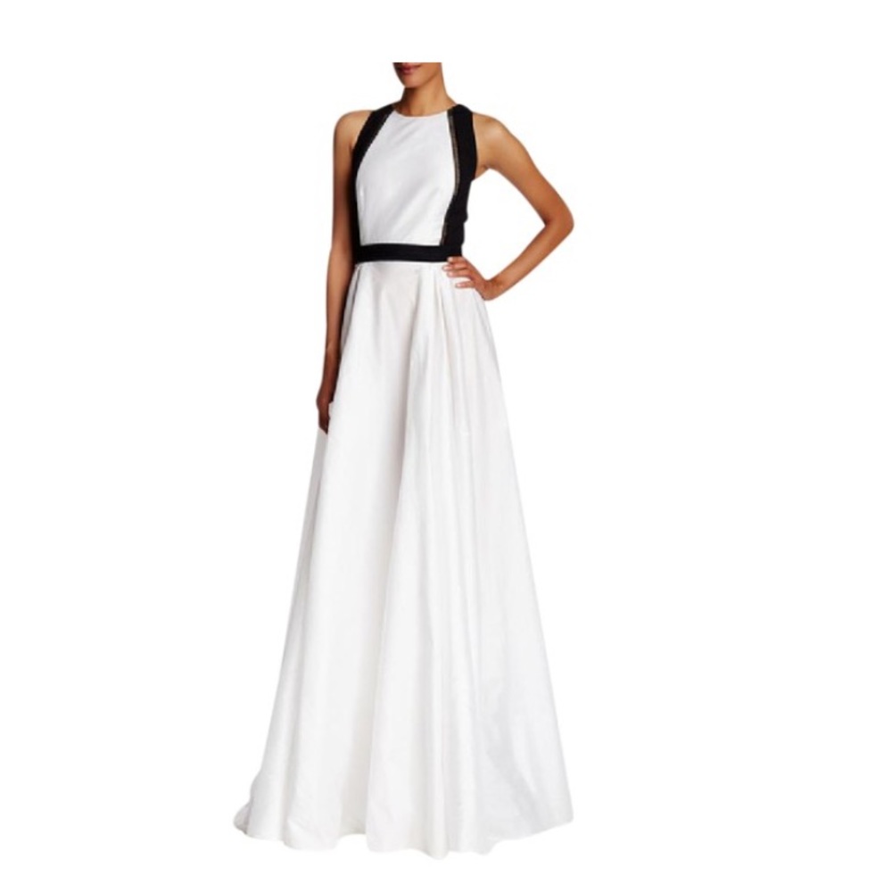Carmen Marc Valvo Ivory and Black gown